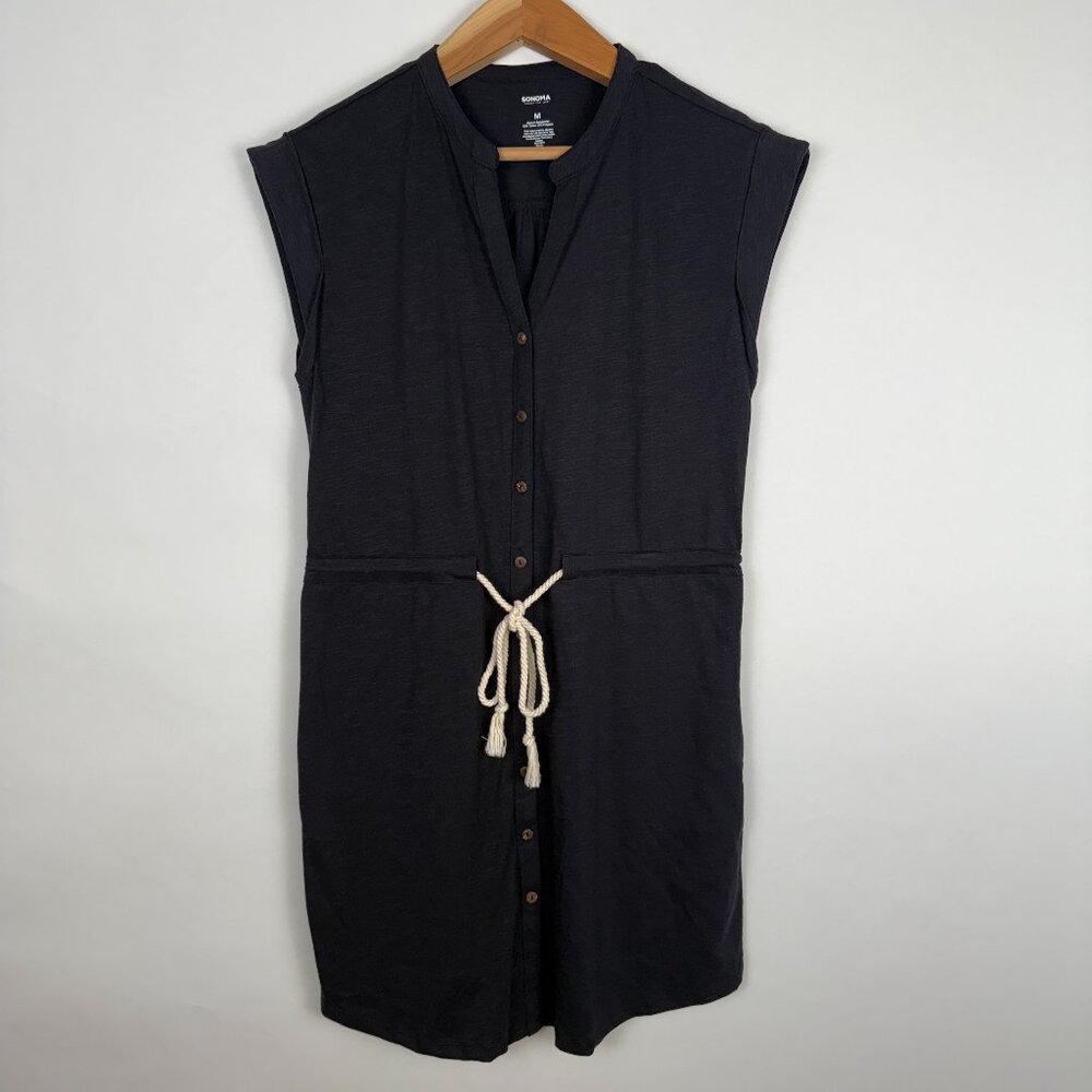 SONOMA brand, Ladies Size Medium, Black Casual, button up. Easy and comfortable!